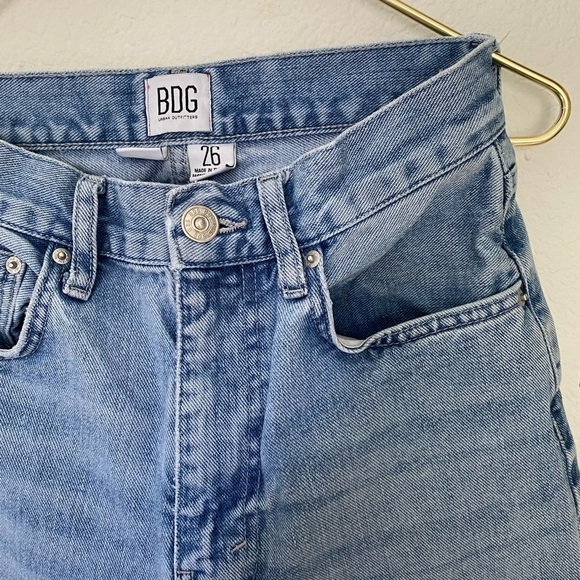BDG Baggy High Rise Jeans Light Wash - Picture 3 of 6